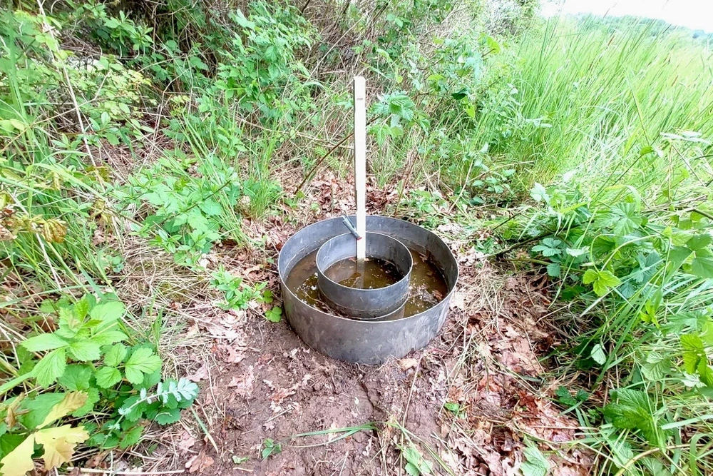 Illustrative image of Infiltration test (Porchet/Double-ring infiltrometer) in Rockhampton